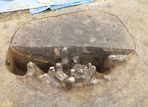 古代の土器が出土した様子（南魚沼市 六日町藤塚跡遺跡）